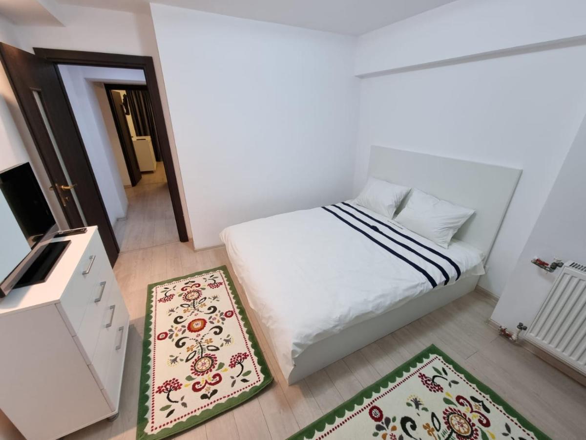 Oana Luxury * Bucharest