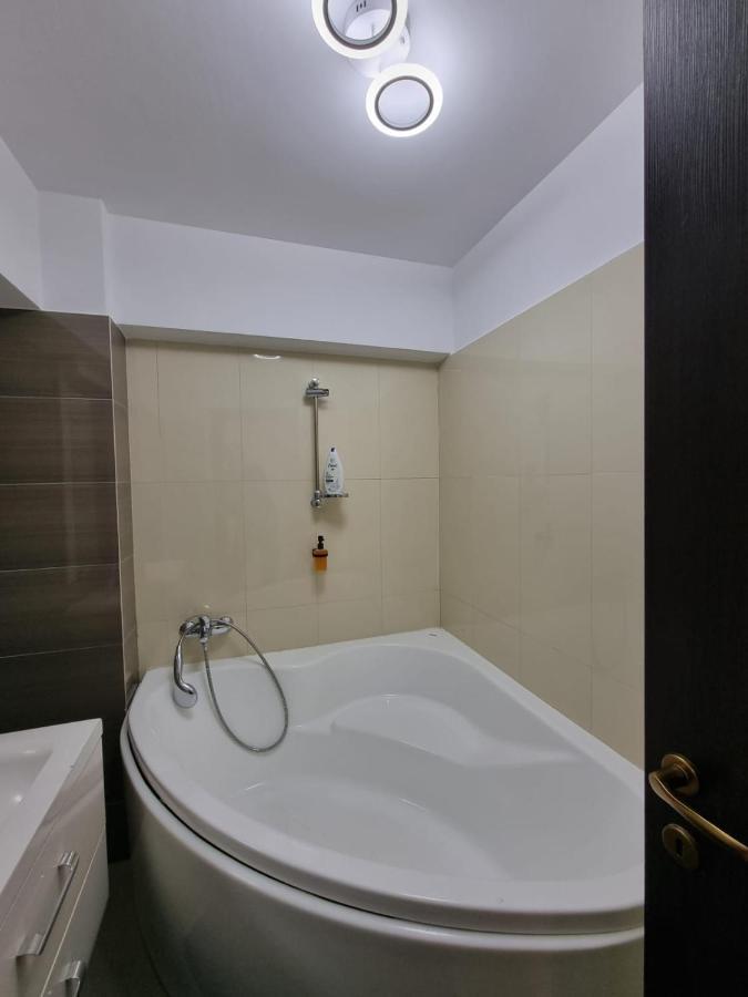 Oana Luxury * Bucharest